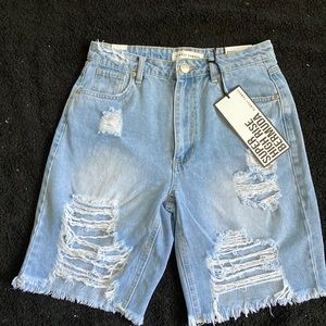 Brand new size 5 super high rise Bermuda shorts